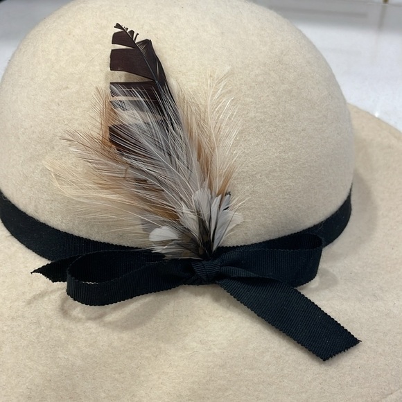 Vintage Cream Hat - Picture 6 of 12